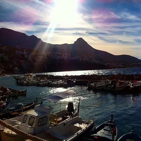 Karaburun Kayra Bed and Breakfast